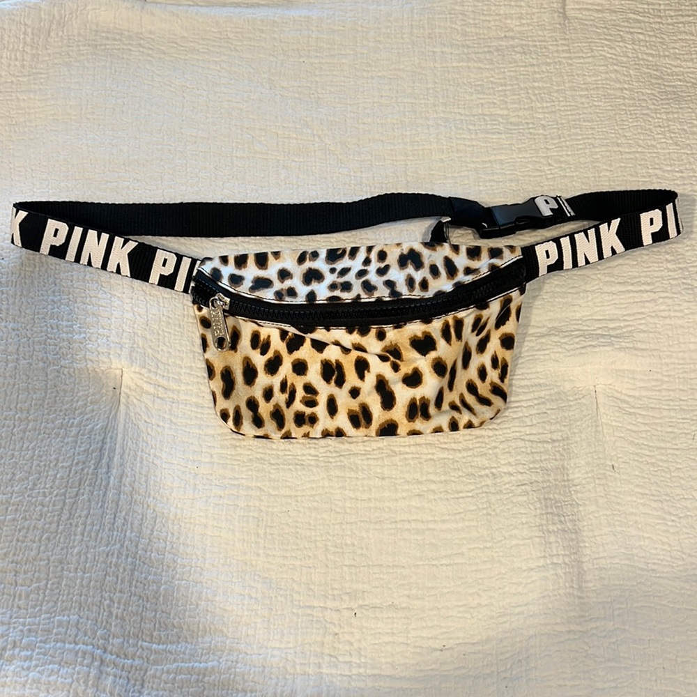 Victoria’s Secret PINK cheetah print belt bag
